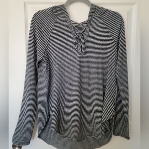 American Eagle Hooded Sweater